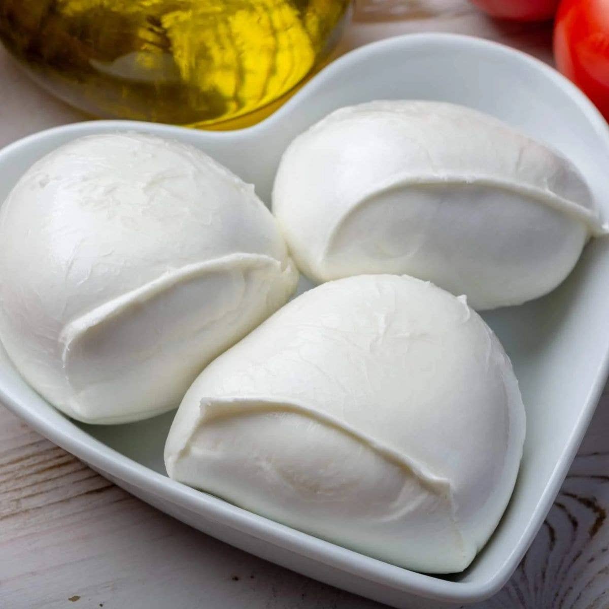 Wholesale Italian Food - Wholesale Cheese - Lupara Buffalo Mozzarella, 7 oz Ball per Cup, 12 Cups8