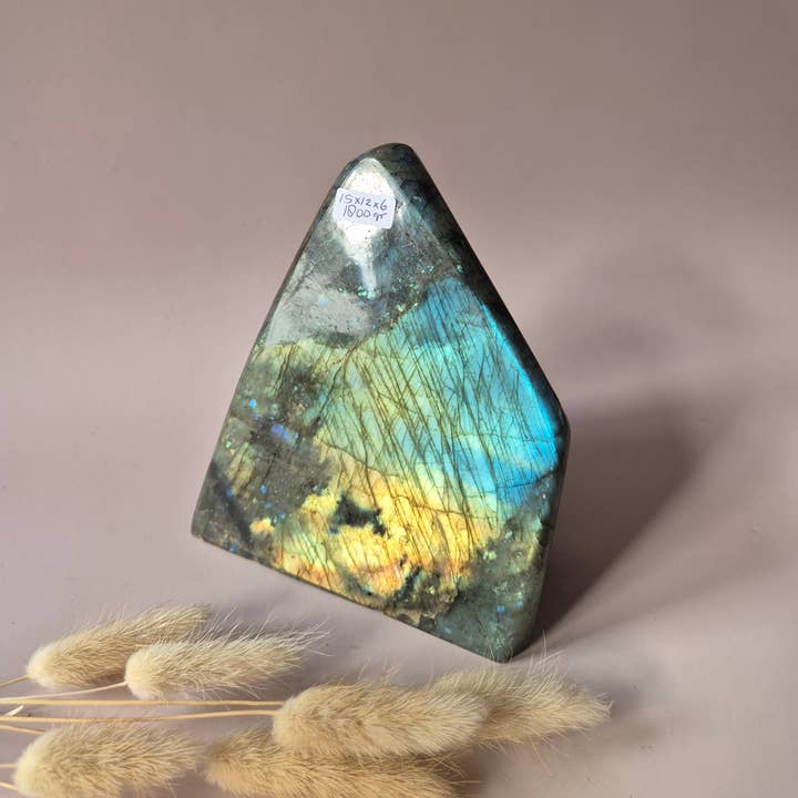 Moonlight Gemstones - Wholesale Spiritual Stone/Crystal - XXL Labradorite Freeform of 1800g – Intense Flash & Spiritual Protection5