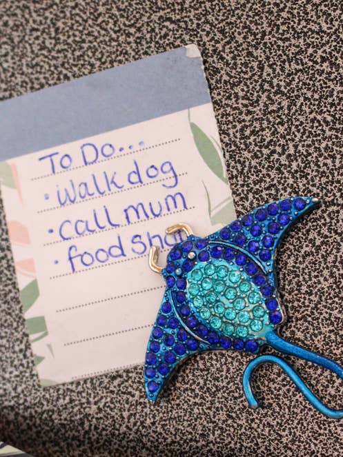 Stingray Diamante Magnet for wholesale by Wildtouch