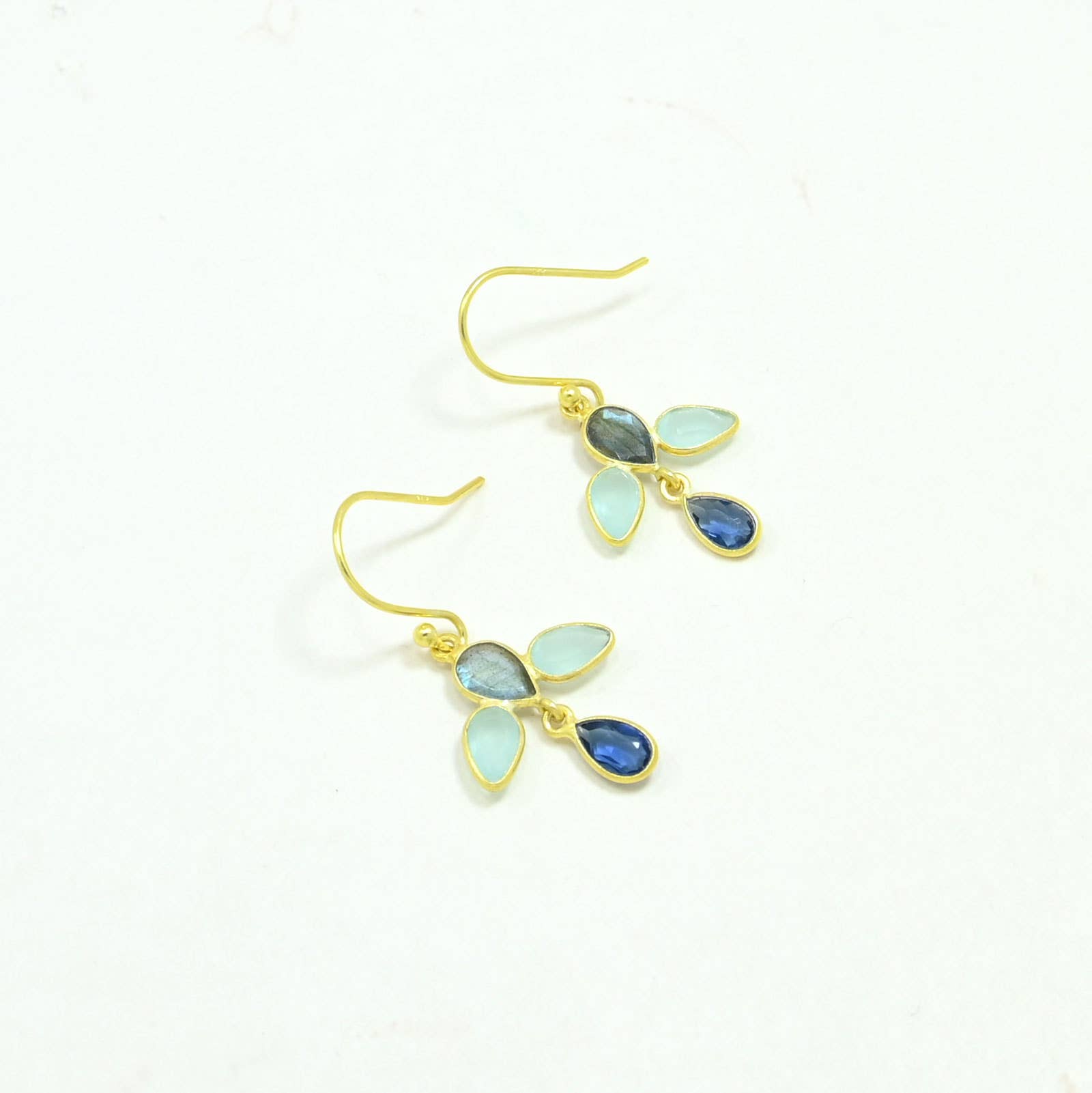 Schmuckoo Berlin – wholesale Dangle earrings – Irya Earring Gold Silver 925 - Labradorite & Blue Iolite2