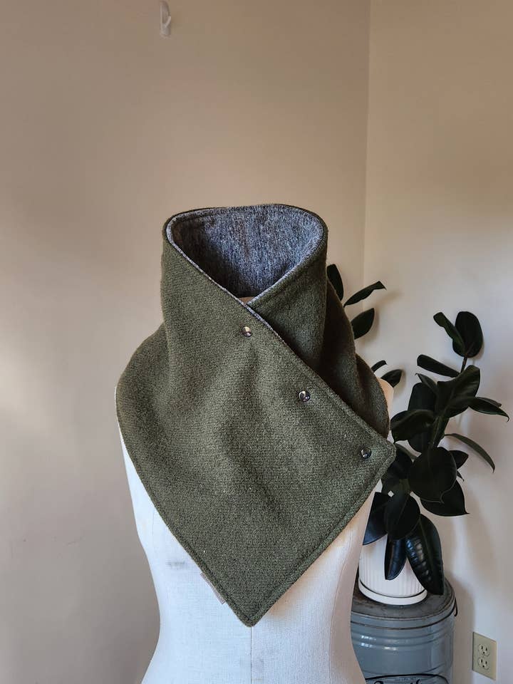 Snap Cowl Olive Green Wool for wholesale by Grandma Skills
