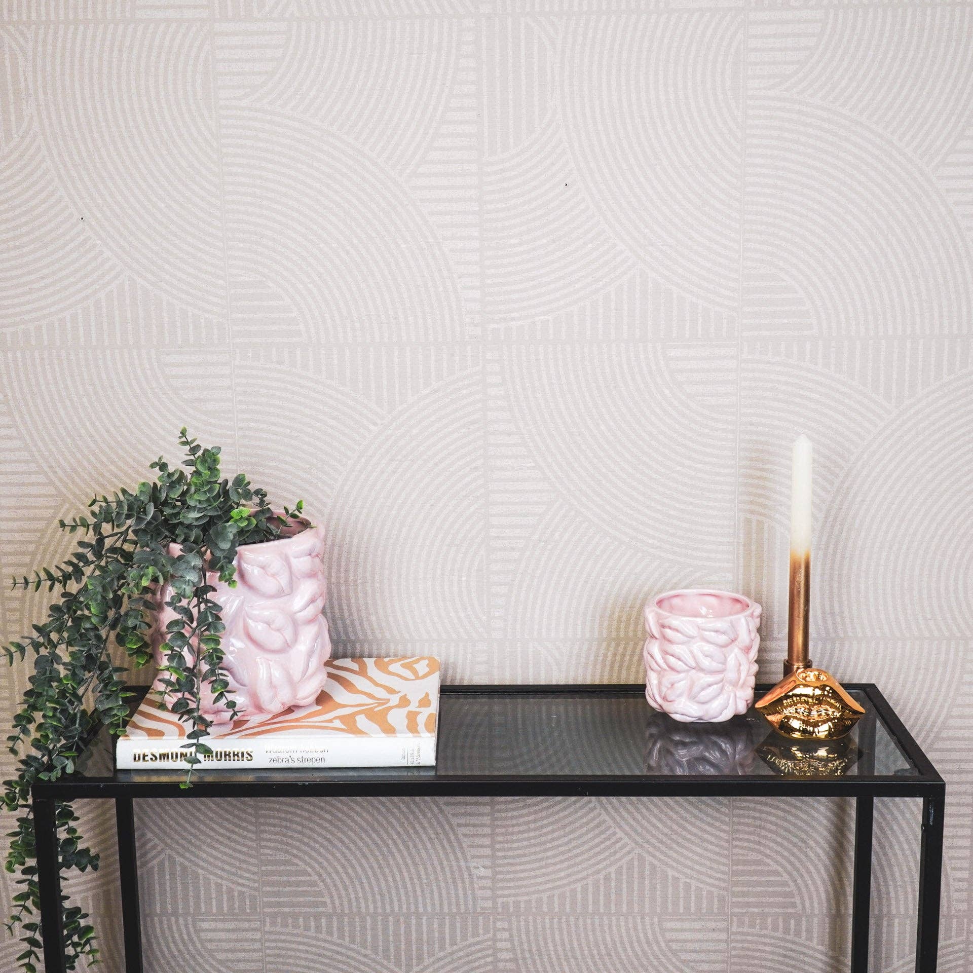 Housevitamin bv – wholesale Plant pot – Pot - Kisses - Ceramics - Light Pink - 11x11x11,5cm1