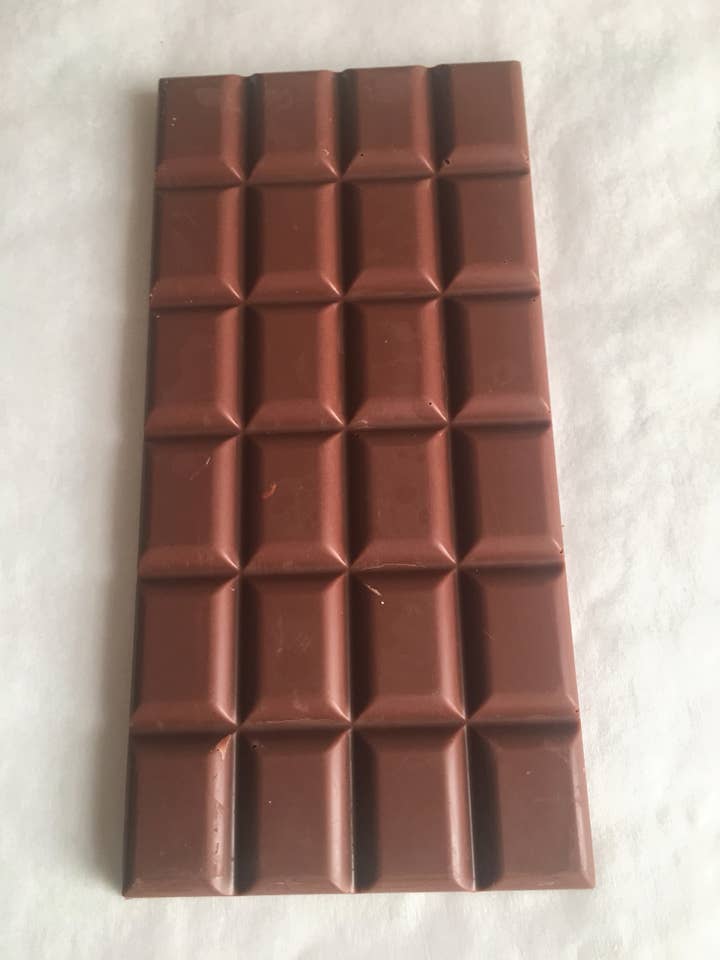 Ekologisk mejerifri mjölkchokladkaka 100g för wholesale av Anthony James Chocolate