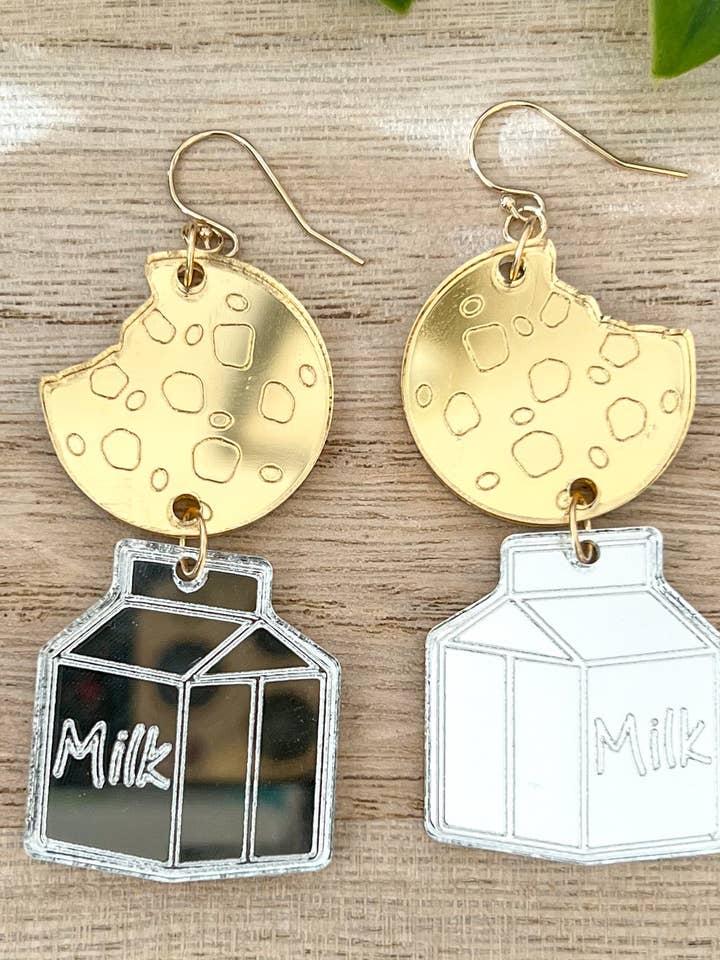 Lait & Biscuits pour la vente par Cocoa Loves Grey