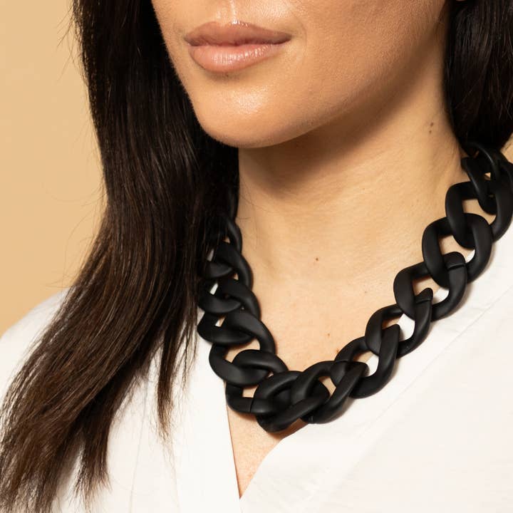 Statement-Kette – Grobe matte schwarze Kettenglieder für den Großhandel von Kodes