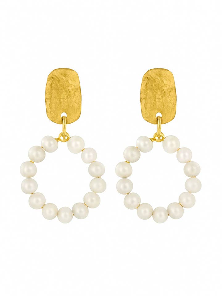 Pearly Circle Earrings for wholesale by Sofia Godinho
