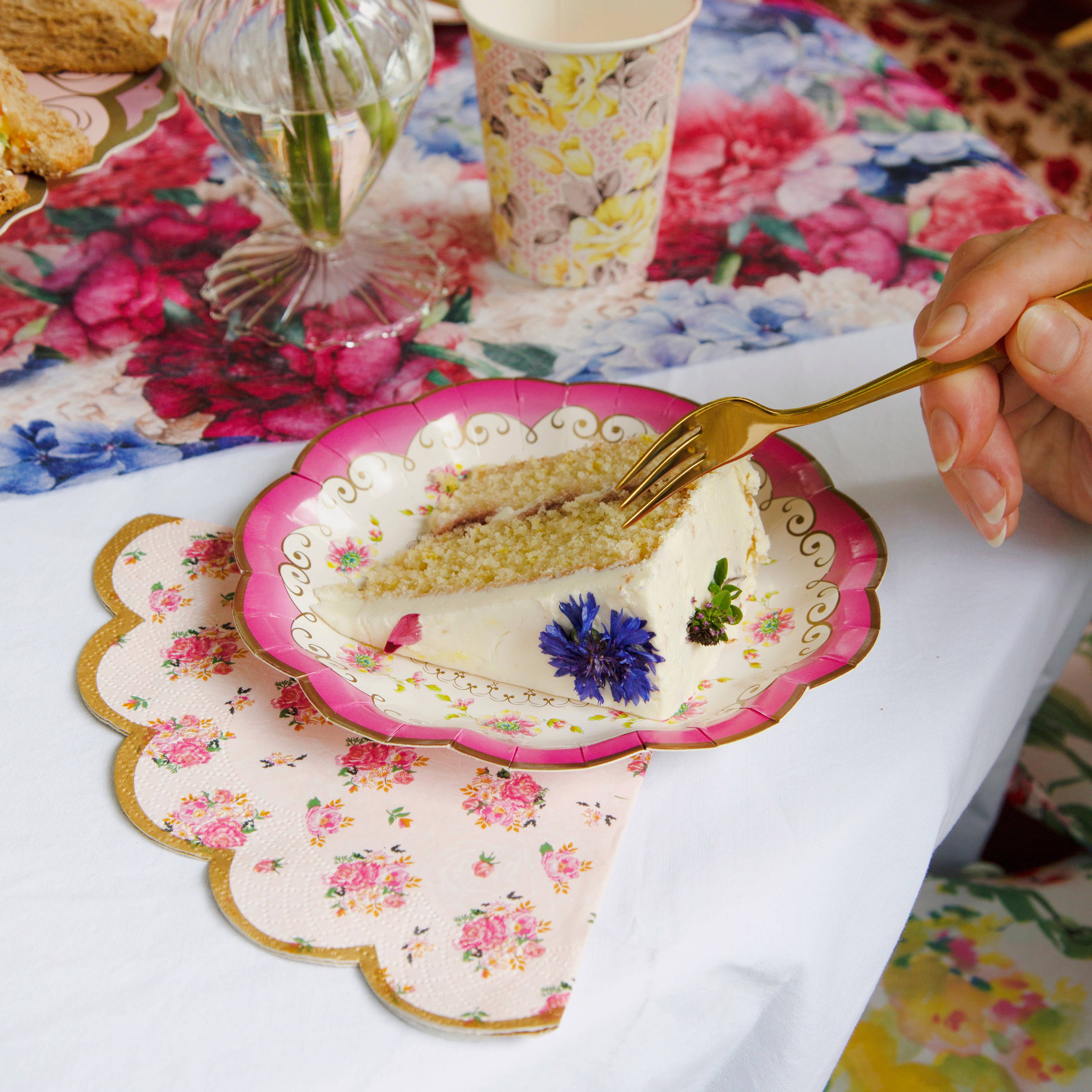 Talking Tables USA - Wholesale Disposable Napkin - Scalloped Pink Floral Napkins | 20 Pack| Tea Party |4