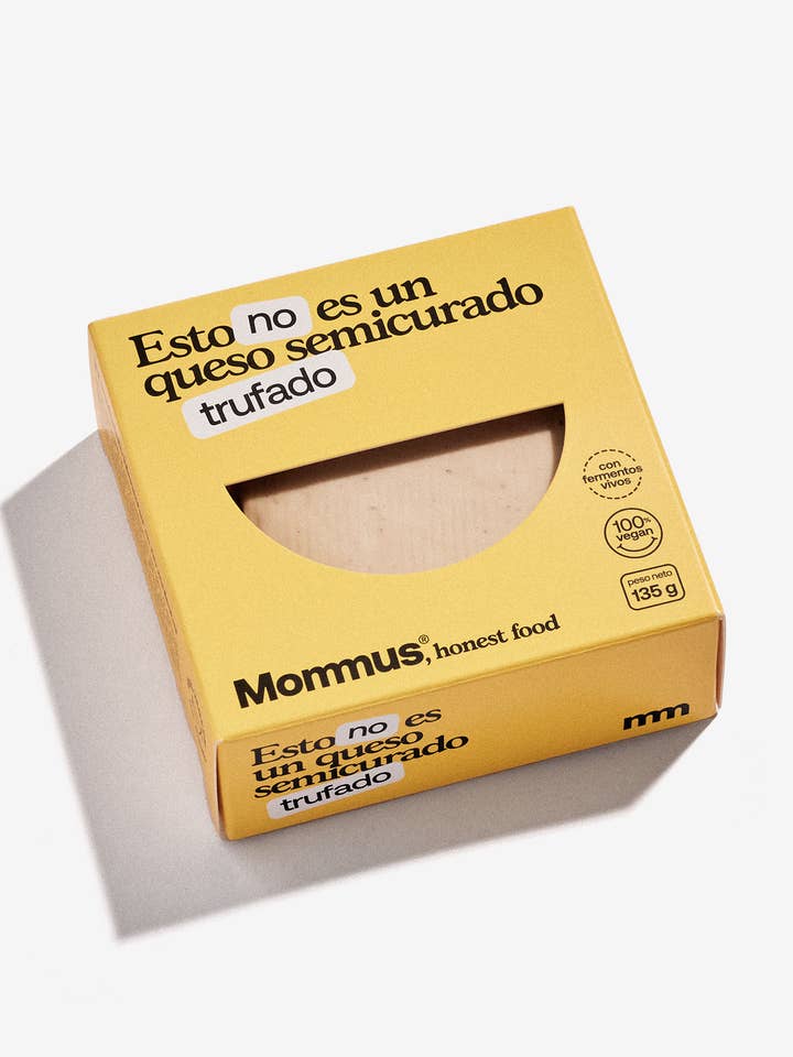 "Questo non è un formaggio semistagionato" di Tartufo 135 gr. per la vendita all'ingrosso da parte di Mommus