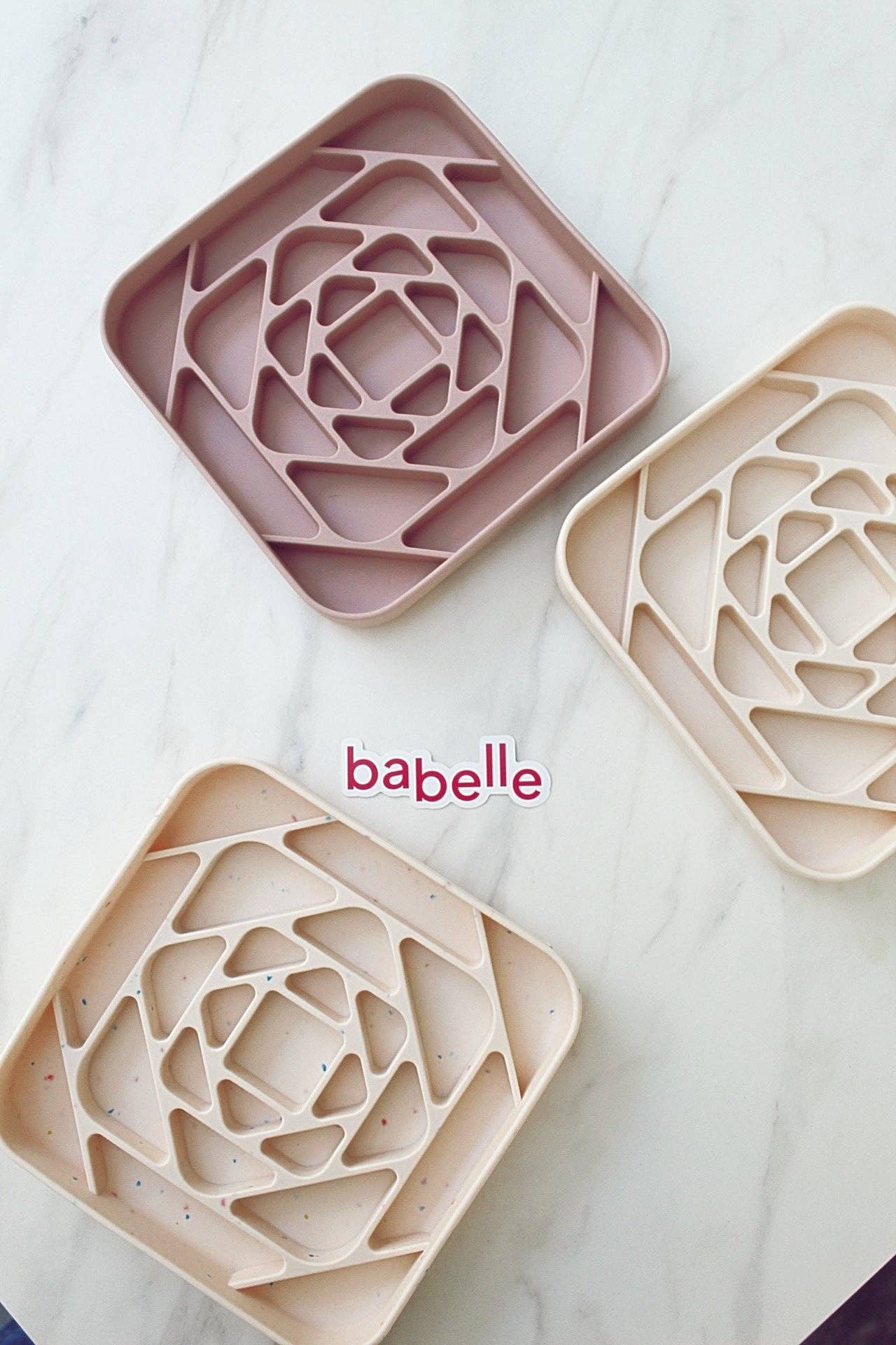 Babelle For Dogs - Wholesale Pet Food Mat - Dog - Prism - Lickmat for dogs1