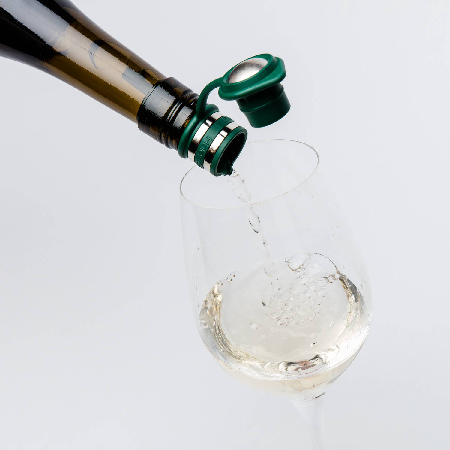 Haley's Corker - Wholesale Wine Tool Set - Carded Platinum Corker - Green Screw Cap Wine Bottles3