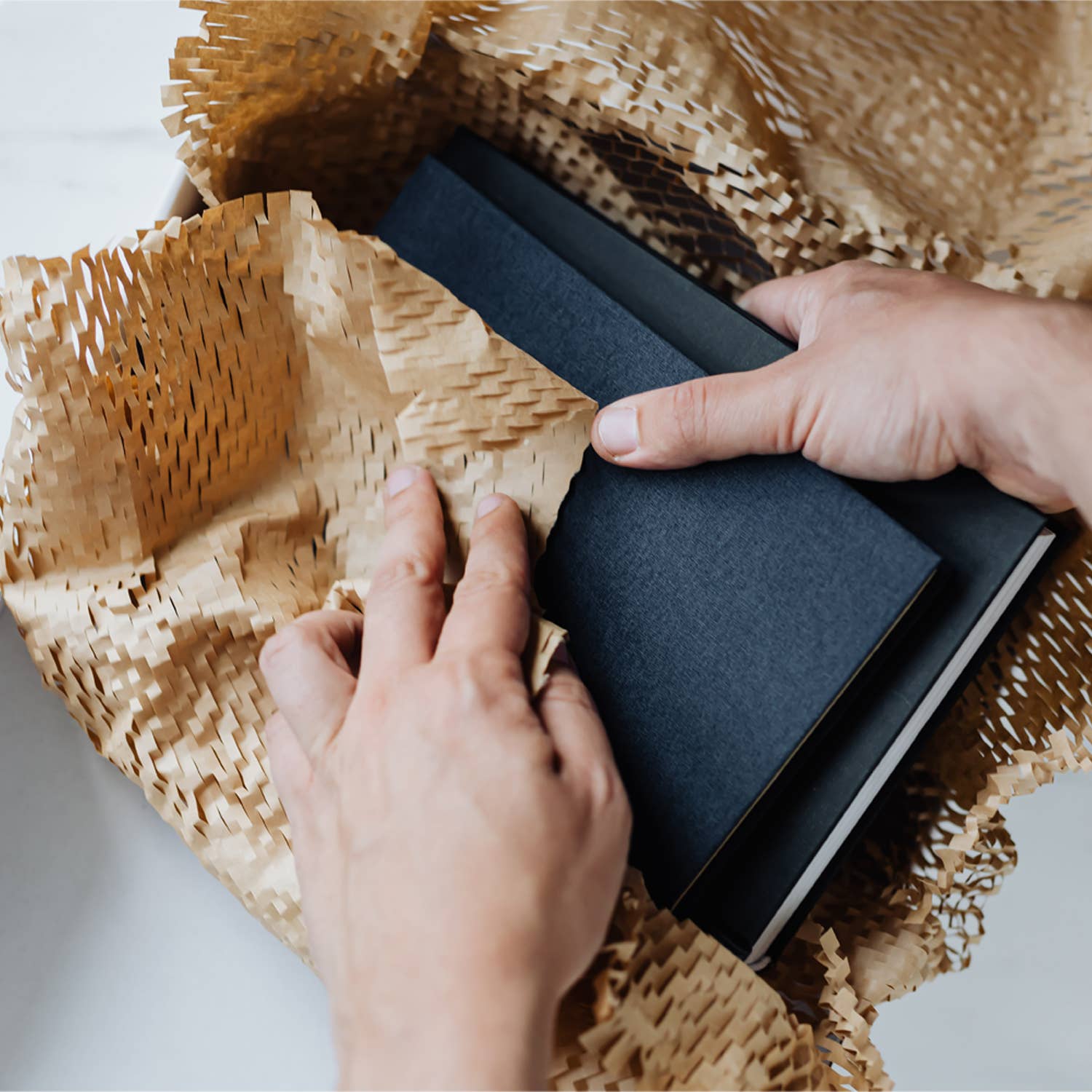 Kis Paper - Wholesale Wrapping Paper Roll - 2pcs Honeycomb 15x4800 inches Wrapping Paper Roll3