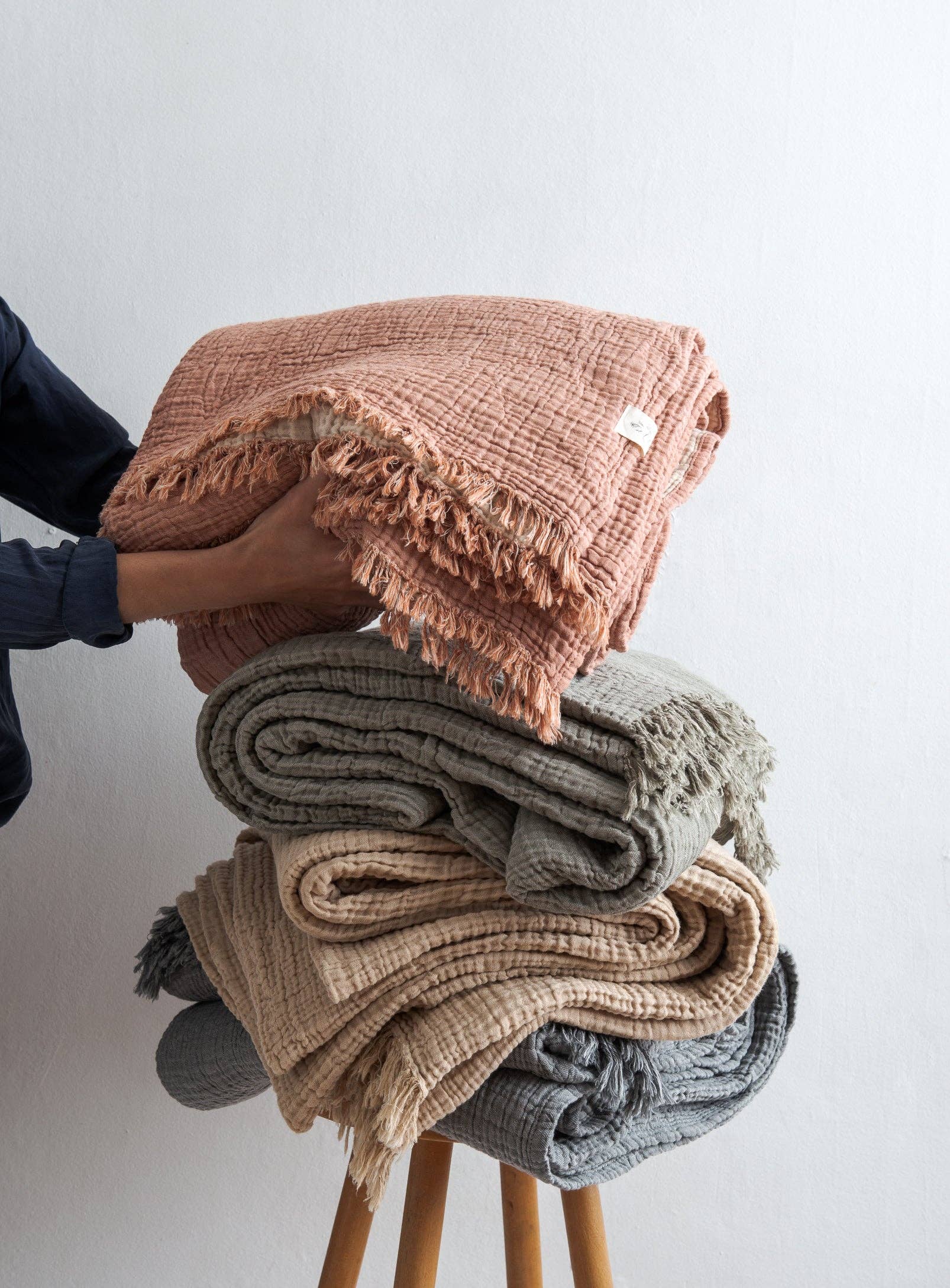 confetti mill - Wholesale Throw Blanket - Double Blanket - Coral & Oatmeal3