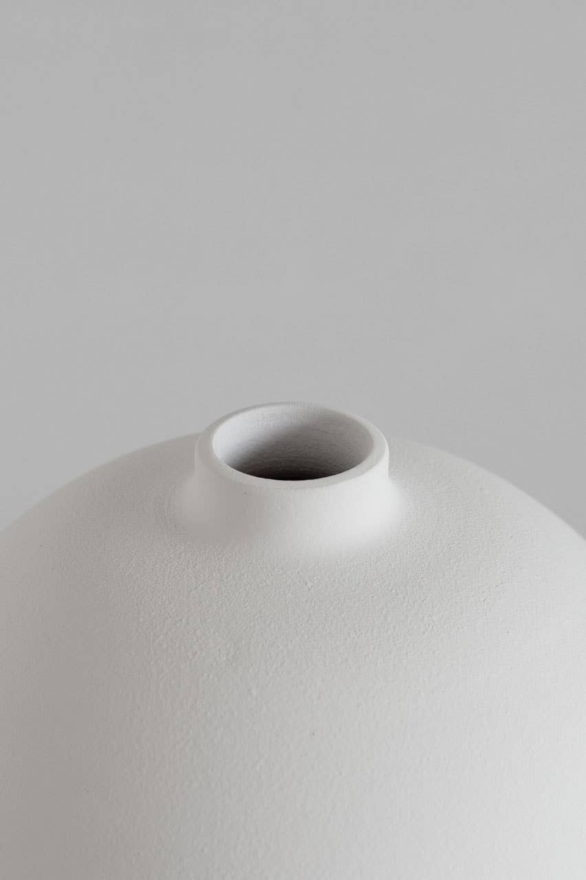 Blanc 03 - White vase -  Minimalist home decor for wholesale on Faire6