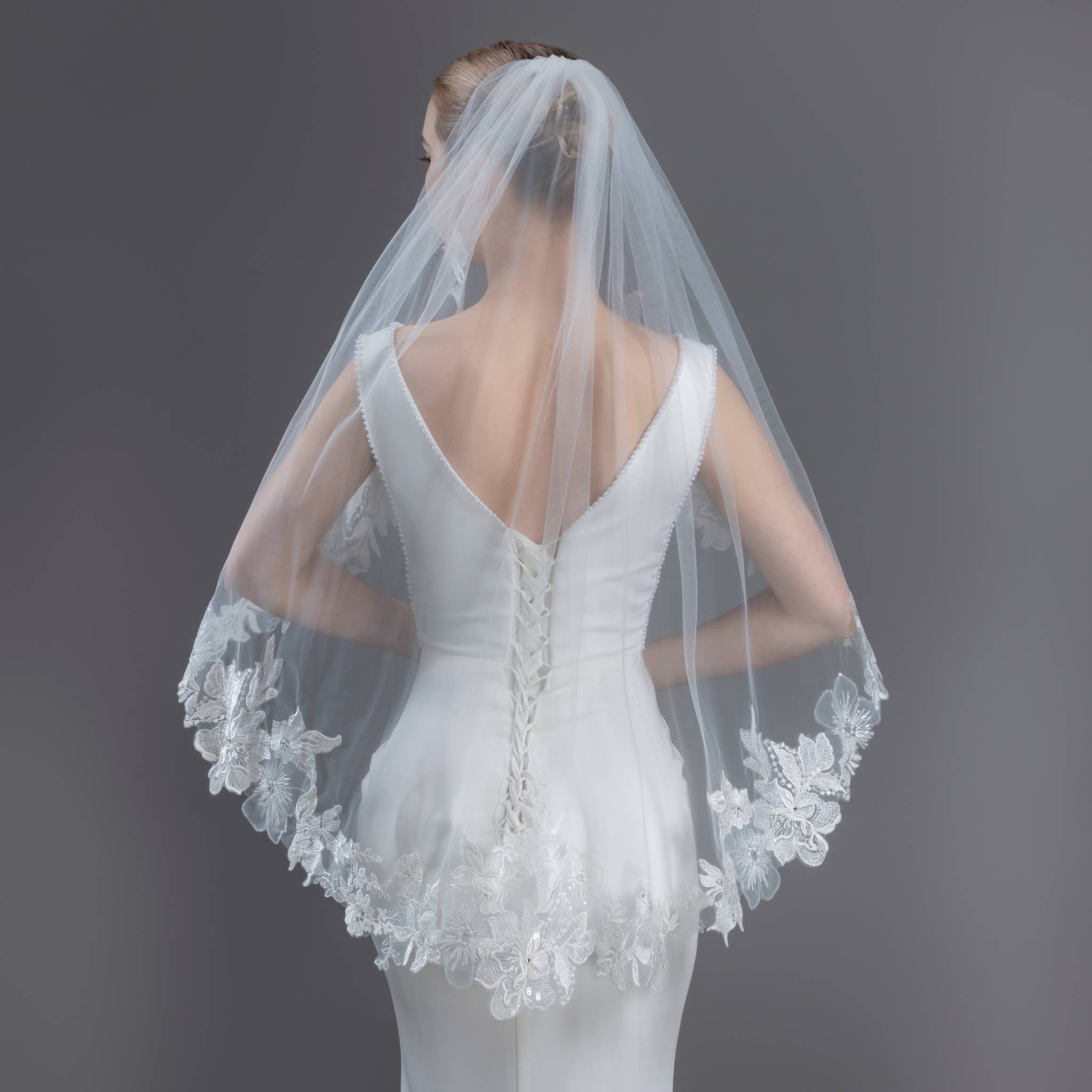 Farinosa Bridal - Venta al por mayor Velo - Mujer - Velo nupcial de encaje bordado con flores FS6231 en 96,5 cm, 127 cm, 274 cm y 305 cm11