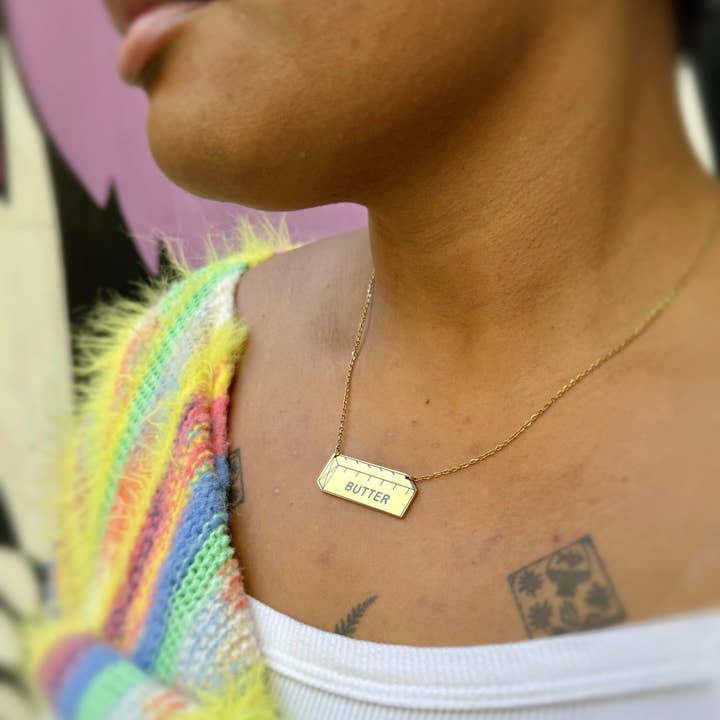 Peach Beast - Wholesale Pendant/Charm Necklace - Butter Necklace