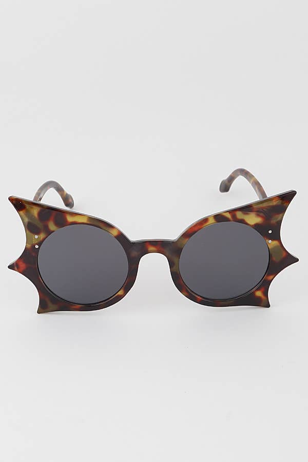 MIX Bolted Bat Wing Sunglasses for wholesale on Faire4