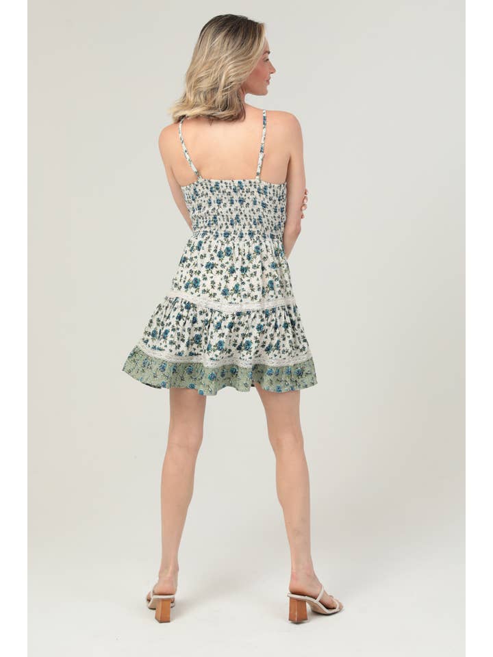 ANGIE - Wholesale Dress - Women's - C4G49-A934 V NECK TWIST FRONT LACE TRIM CUT OUT DRESS