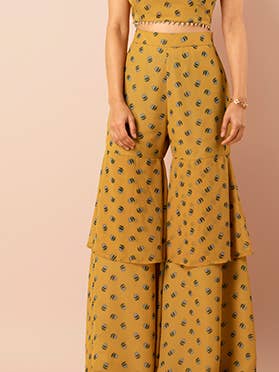 Gul Blommig Dubbelskiktad Sharara Byxor för wholesale av Indya