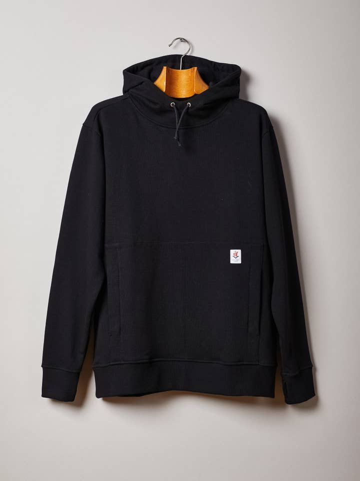 VE Kingsley Hoodie 400 - Zwart voor wholesale door VICTORY ESSENTIALS