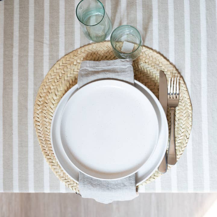 SOCCO Designs - Wholesale Placemat - Straw Round Placemat