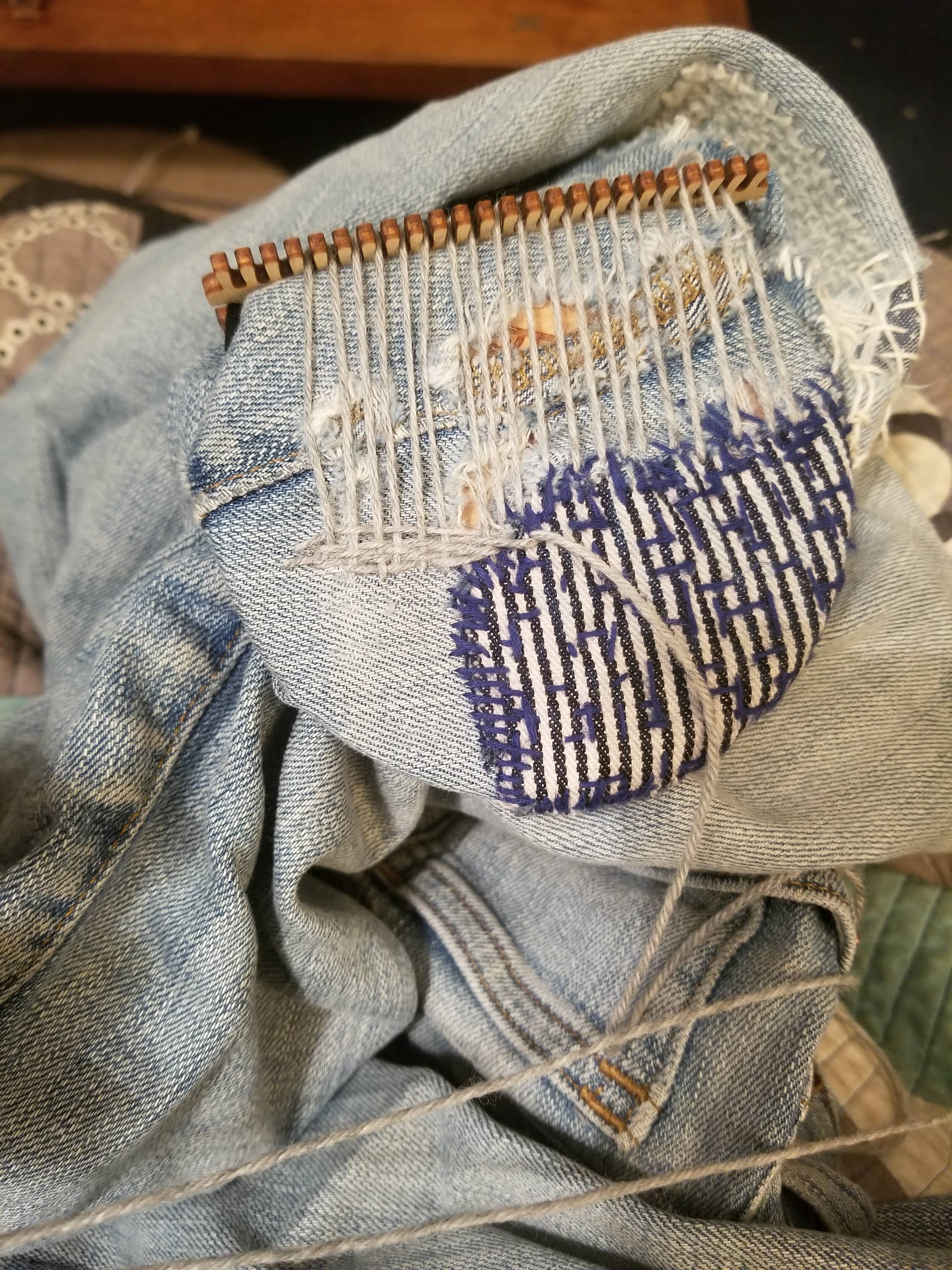 Katrinkles - Wholesale Knitting/Crochet Supplies - Bigger Darning & Mending Loom Kit4