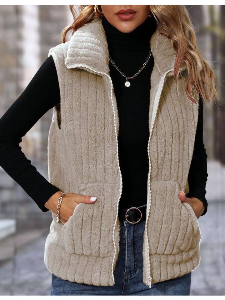 Rosa Clothing - Wholesale Outerwear Vest - Women's - Warm sherpa plush fleece zip outerwear vest2