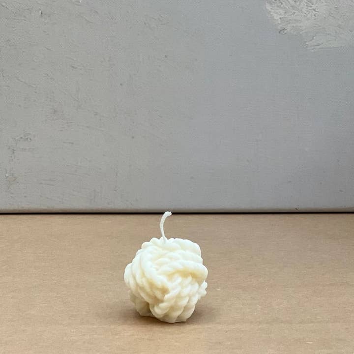 Cozy decorative candle for wholesale by Ticar Design