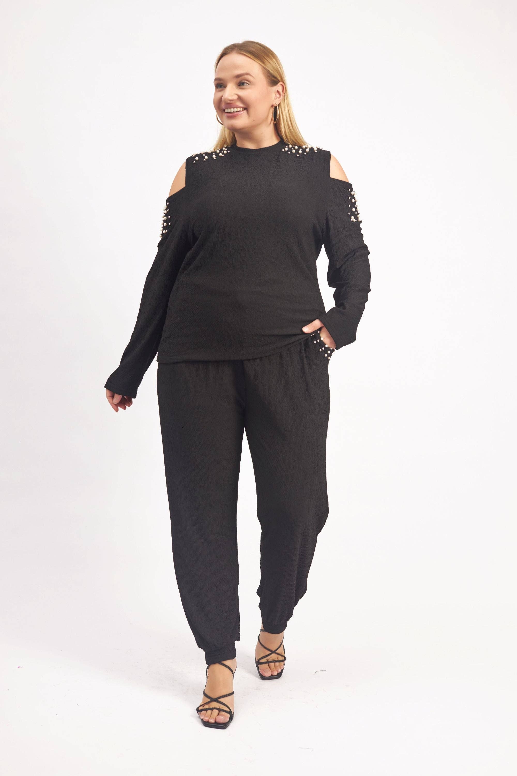 KaraChic - Vente Ensemble haut et pantalon (PAS d'intérieur) - Femme - 24029 - Ensemble 2 pièces épaules dénudées perle et manches longues5