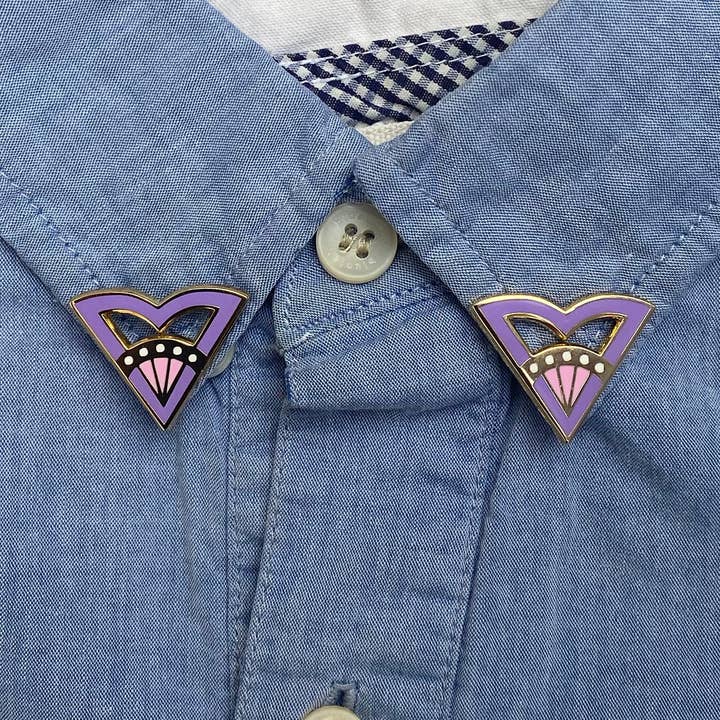 Collare con fiori geometrici moderni. per la vendita all'ingrosso da parte di Dot&Jot