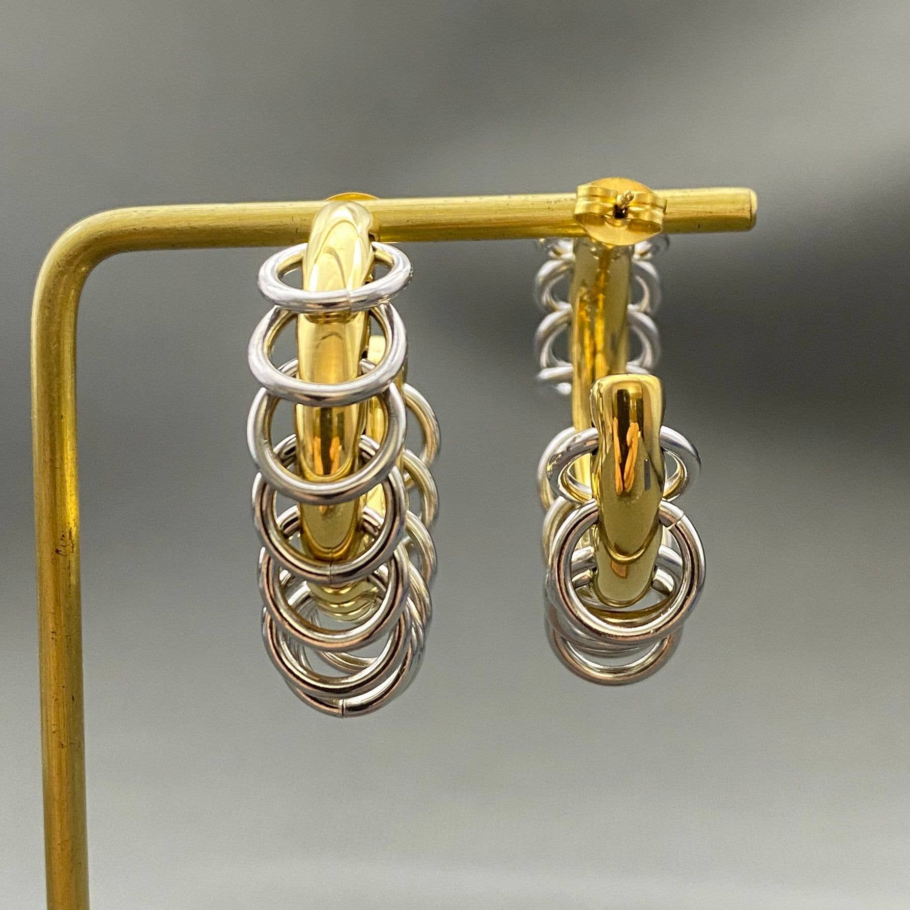 Mio Queena - Wholesale Hoop Earrings - Two-tone Ring Finge 18K Golden SS C- Shaped Earrings - FGS2