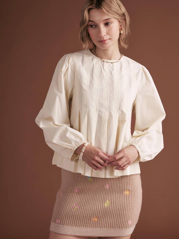 Top a maniche lunghe con pieghe. per la vendita all'ingrosso da parte di Strut & Bolt