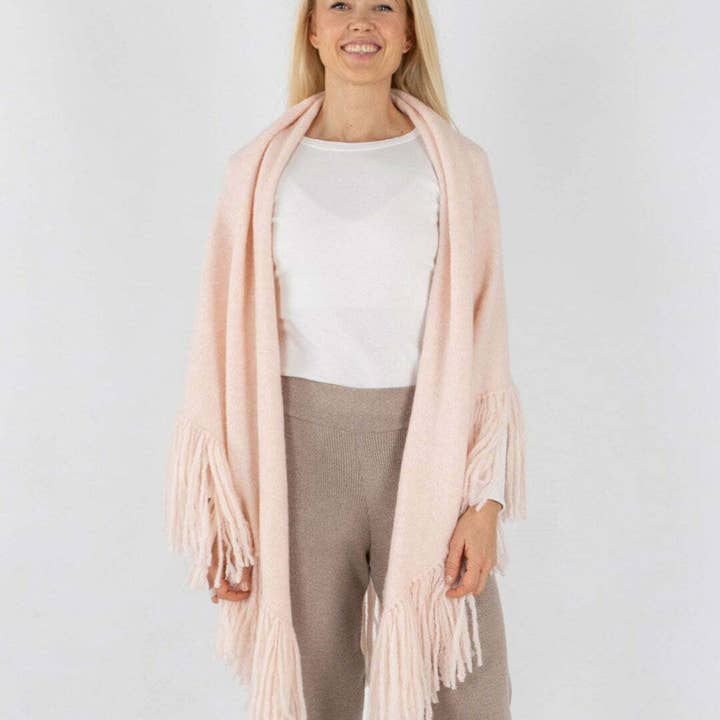 Merete Dèhn - Wholesale Wrap - Women's - Daisy Shawl - Alpaca & Merino Wool13