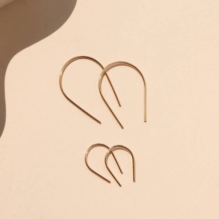 Token Jewelry - Wholesale Hoop Earrings - Horseshoes4