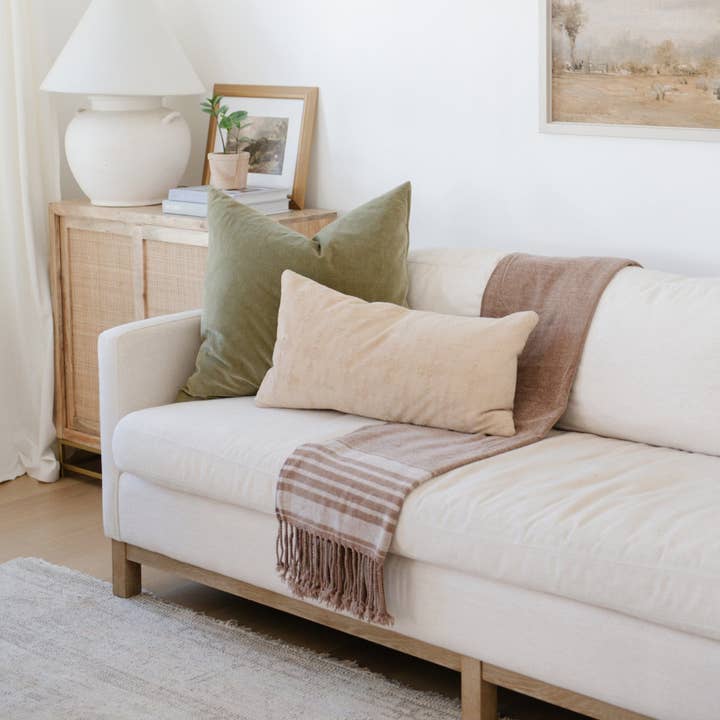 Saranoni - Wholesale Throw Blanket - CHENILLE FRINGE THROW BLANKETS