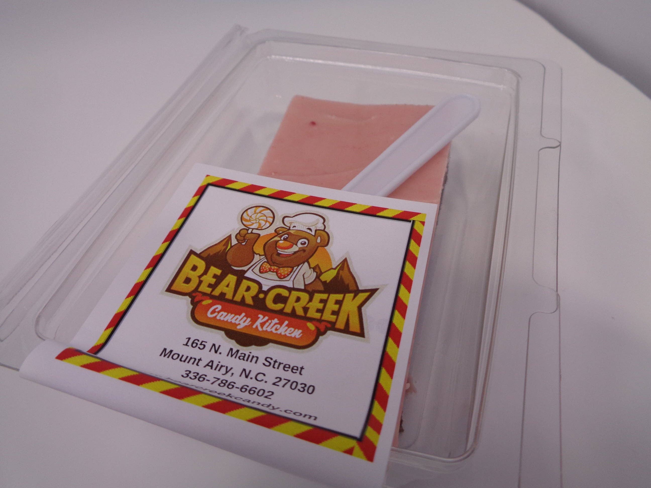 Bear Creek Candy Kitchen – Großhandel Fudge – 🍇Schokoladen-Himbeer-Fudge🍫 16 oz 1 lb1