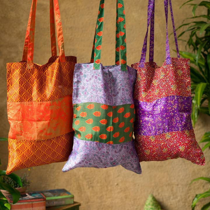 Sacola de Tecido Sari Reciclado e outras tendências em Compre produtos biologicos B2B. Devoluções gratuitas e condições de pagamento a 60 dias na Faire na Faire.