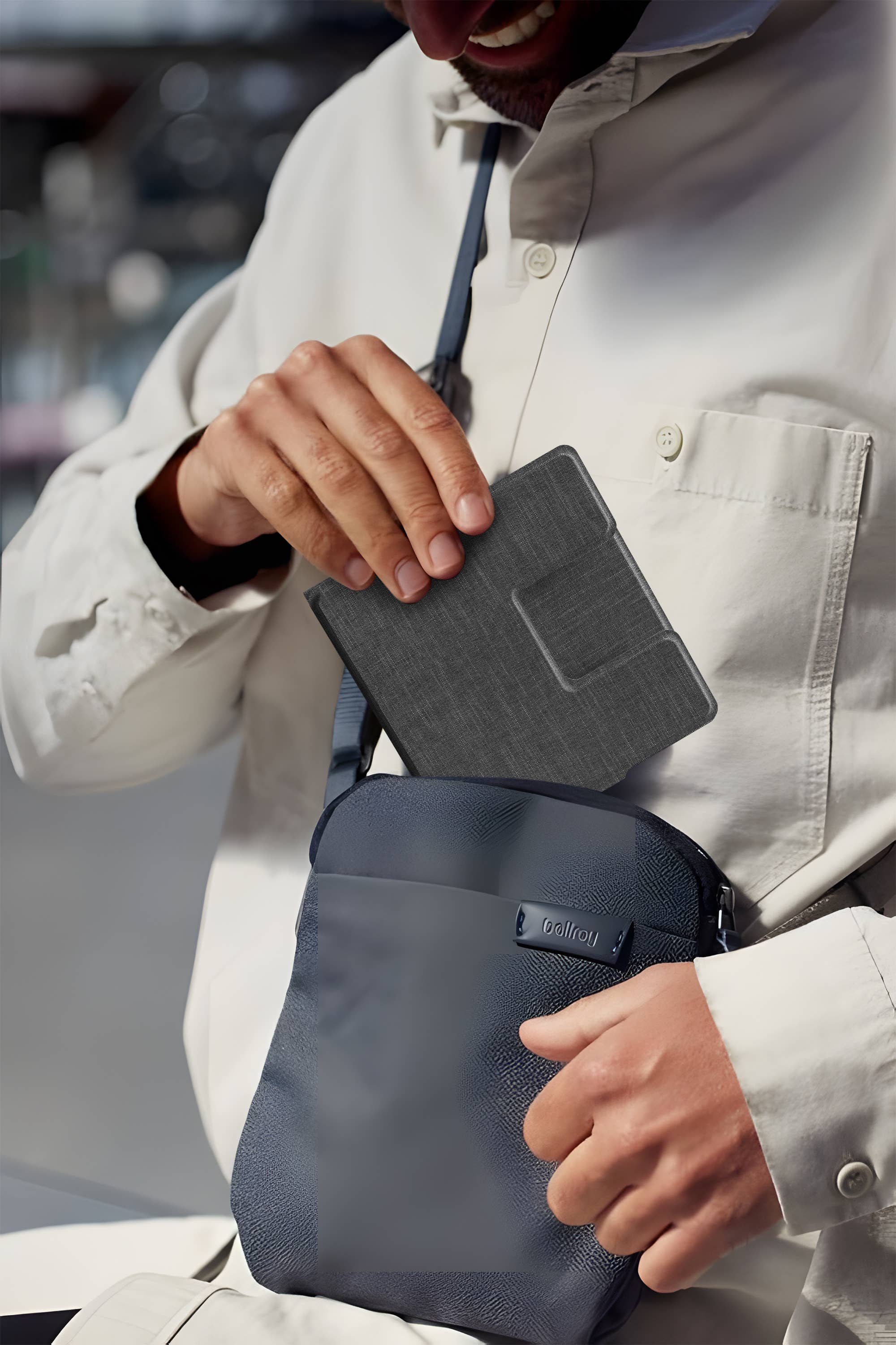 LAX Gadgets – wholesale Charging dock – MagSafe 3in1 Fabric Charging Stand, Travel Ready Retail Pack3