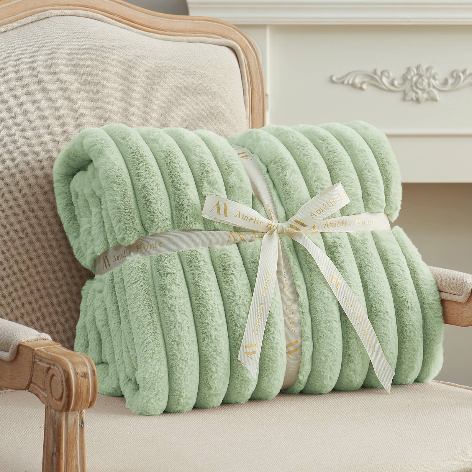 DreamValley - Wholesale Throw Blanket - AH Faux Rabbit Fur Luxurious Striped Throw Blanket 55"x70"5