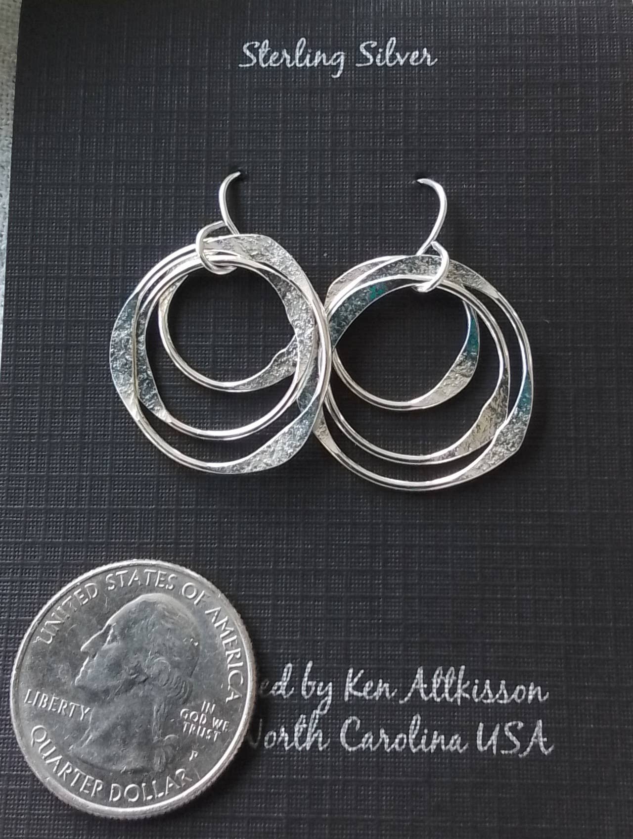 Ken’s handcrafted jewelry - Vendita all'ingrosso Orecchini pendenti - In argento Sterling spesso tre cerchi multipli.4