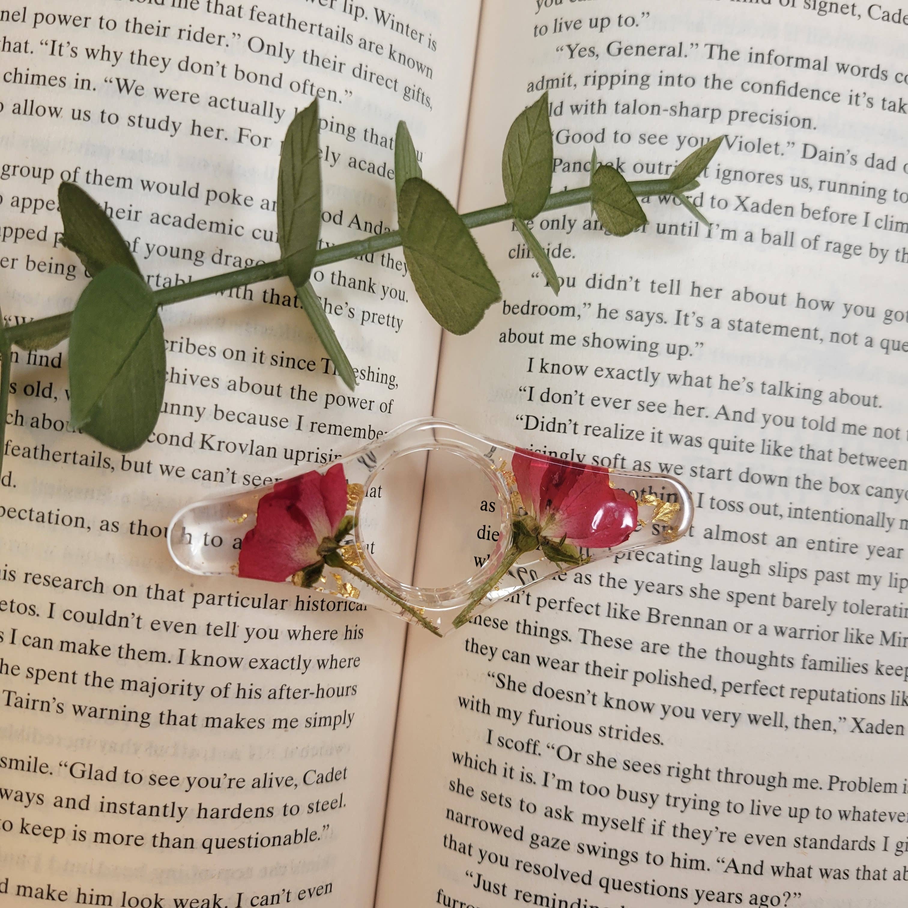 Botanically Bookish - Vente Marque-page - Porte-pages de livre floral, épandeur de pages avec pouce en forme de fleur4