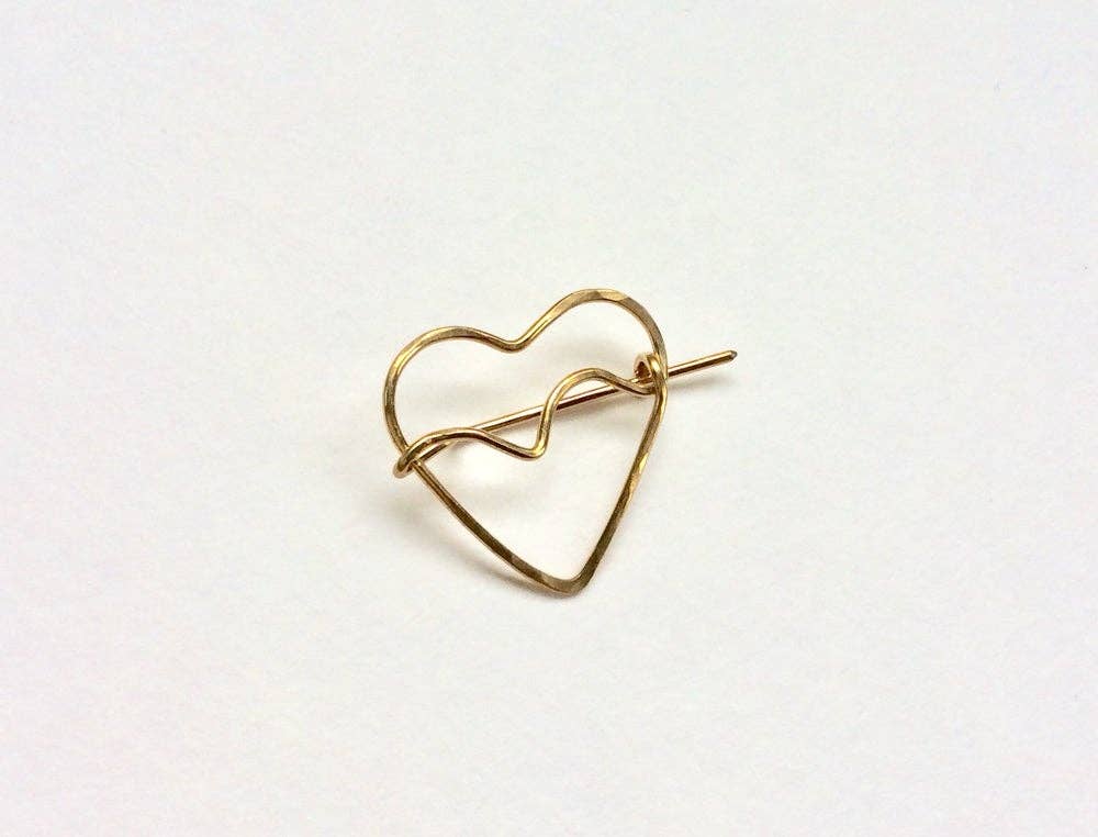 Cinq - Wholesale Brooch - Heart pin2