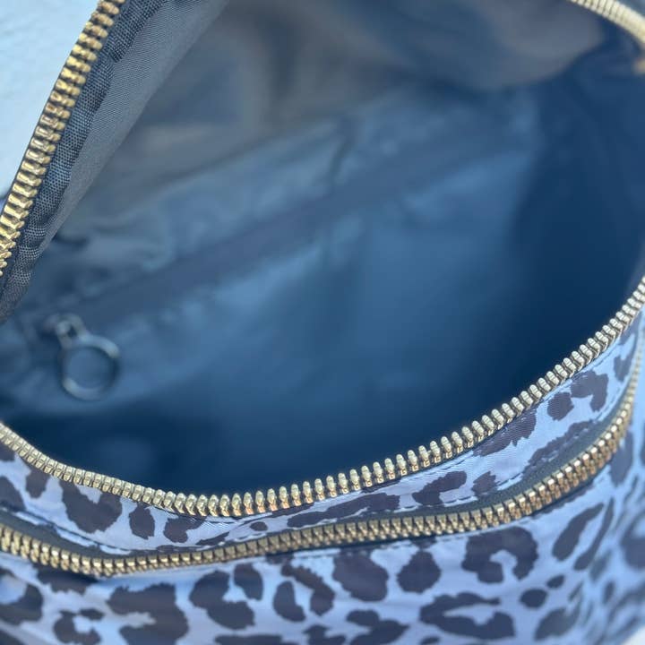 Kaydee Lynn LLC - Wholesale Belt Bag - Women's - Leopard Double Zip Bum Bags RTS4