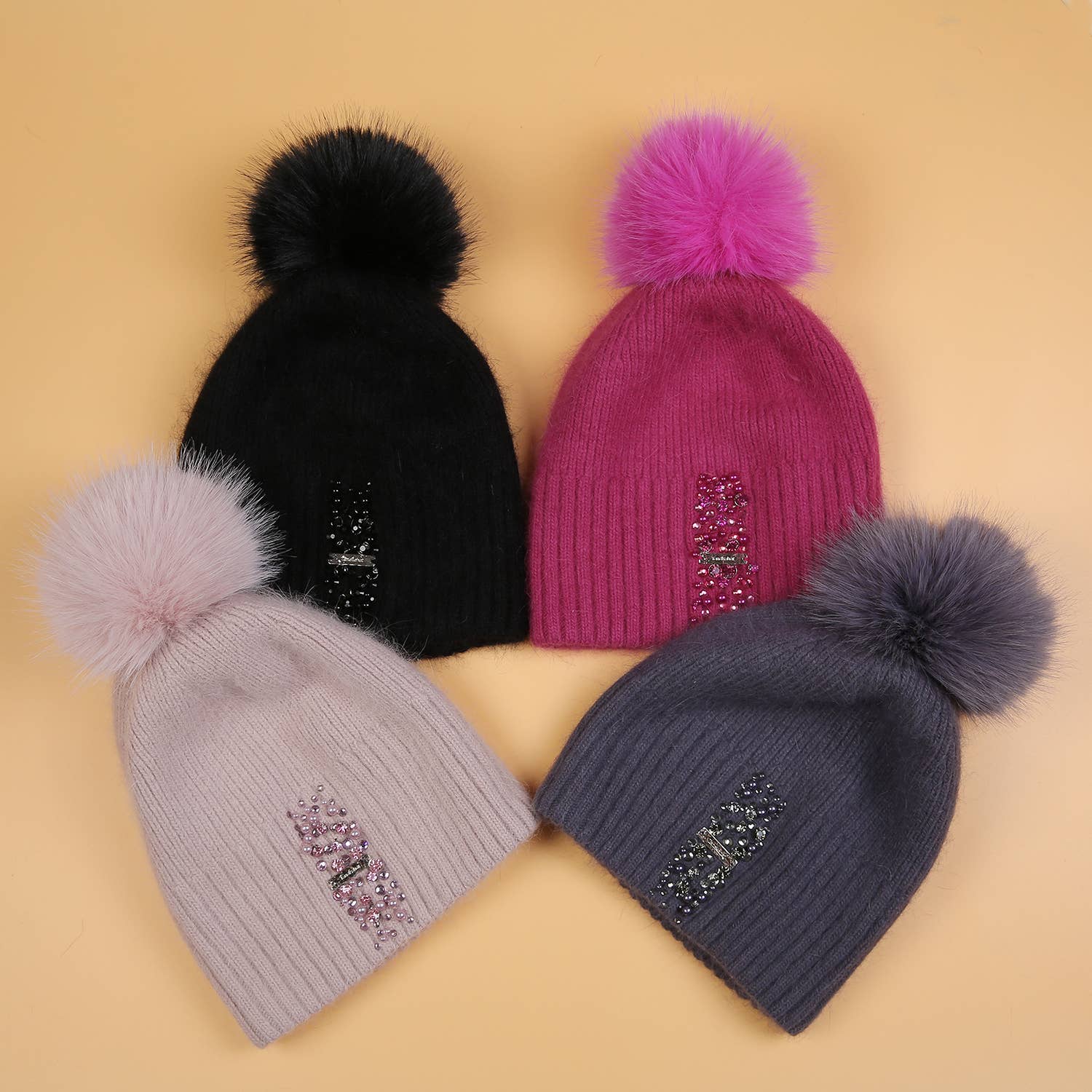 PEACH ACCESSORIES - Vente Bonnet – femme - Chapeau à pompon avec accent perlé décoratif SD1201