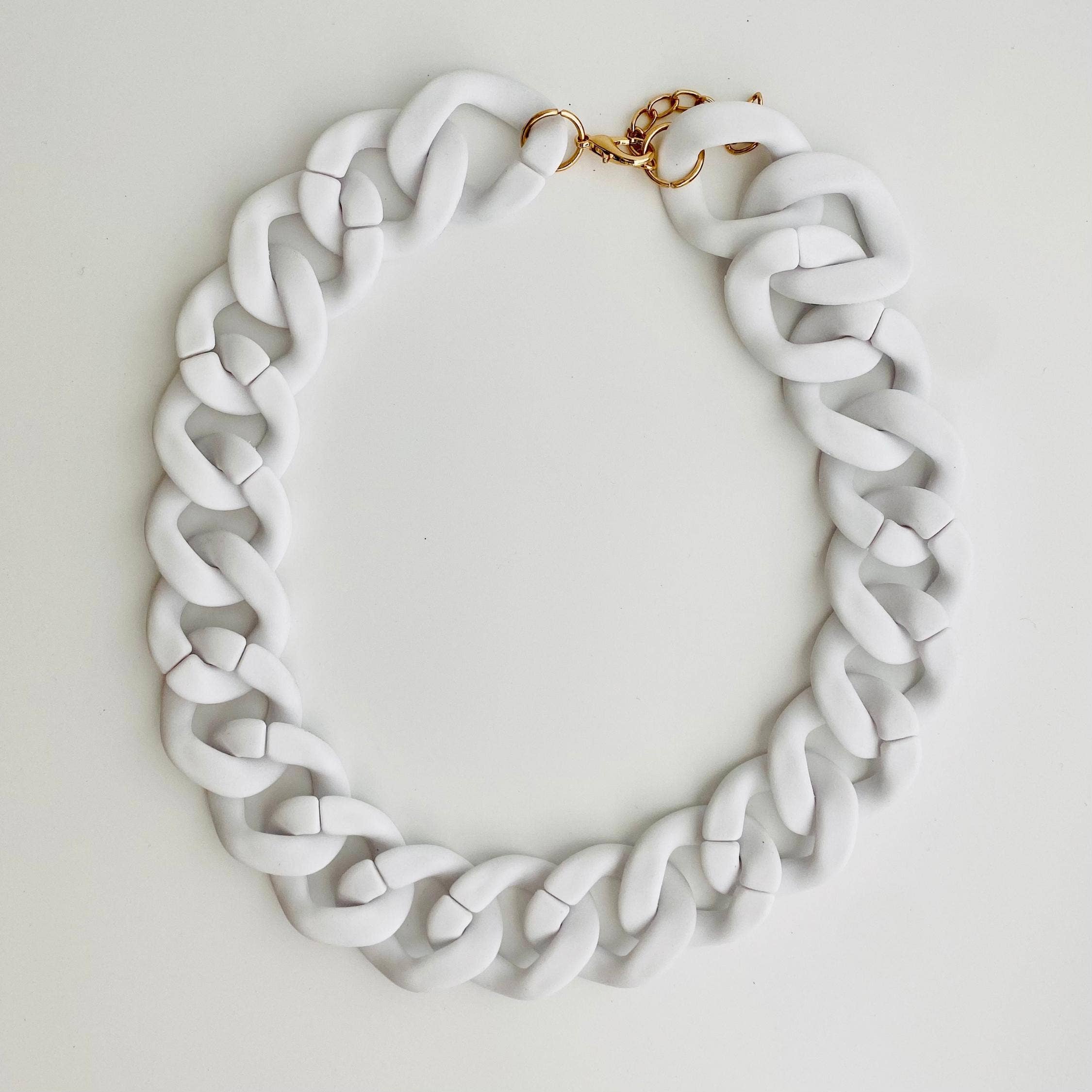 Tiny Gift Society - Vente Collier maille et chaîne - Collier chaîne à maillons plats style cubain en acrylique boho5