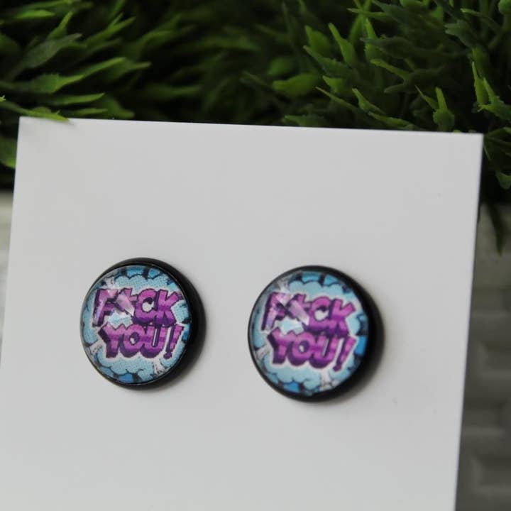 Boucle d'oreille noire Fuck You/12 mm pour la vente par Fiddle & Fox