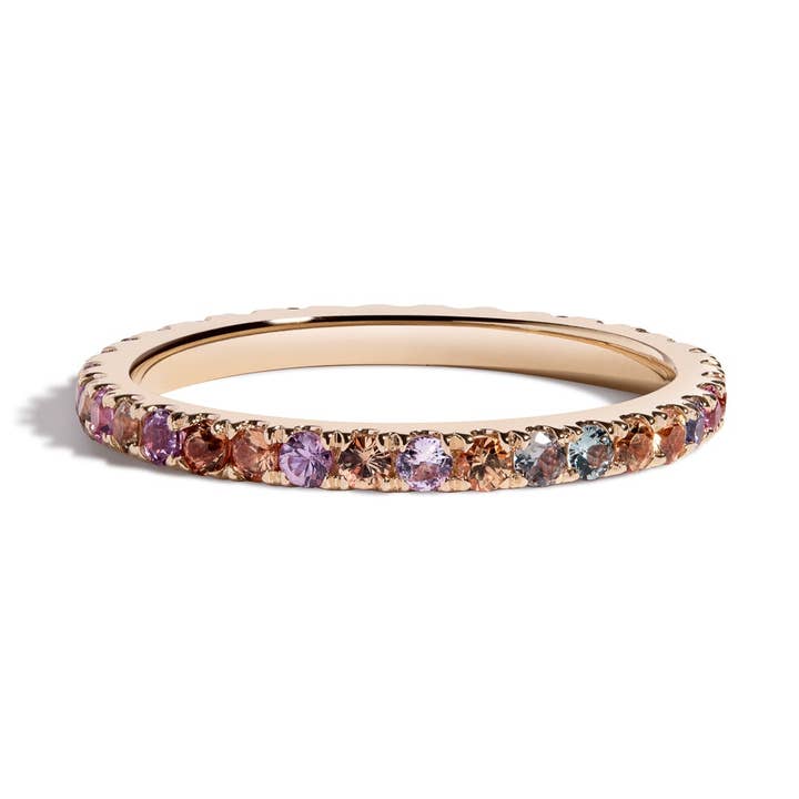 Alba Ring ~ Bague Éternité Saphir Pastel pour la vente par Selin Kent