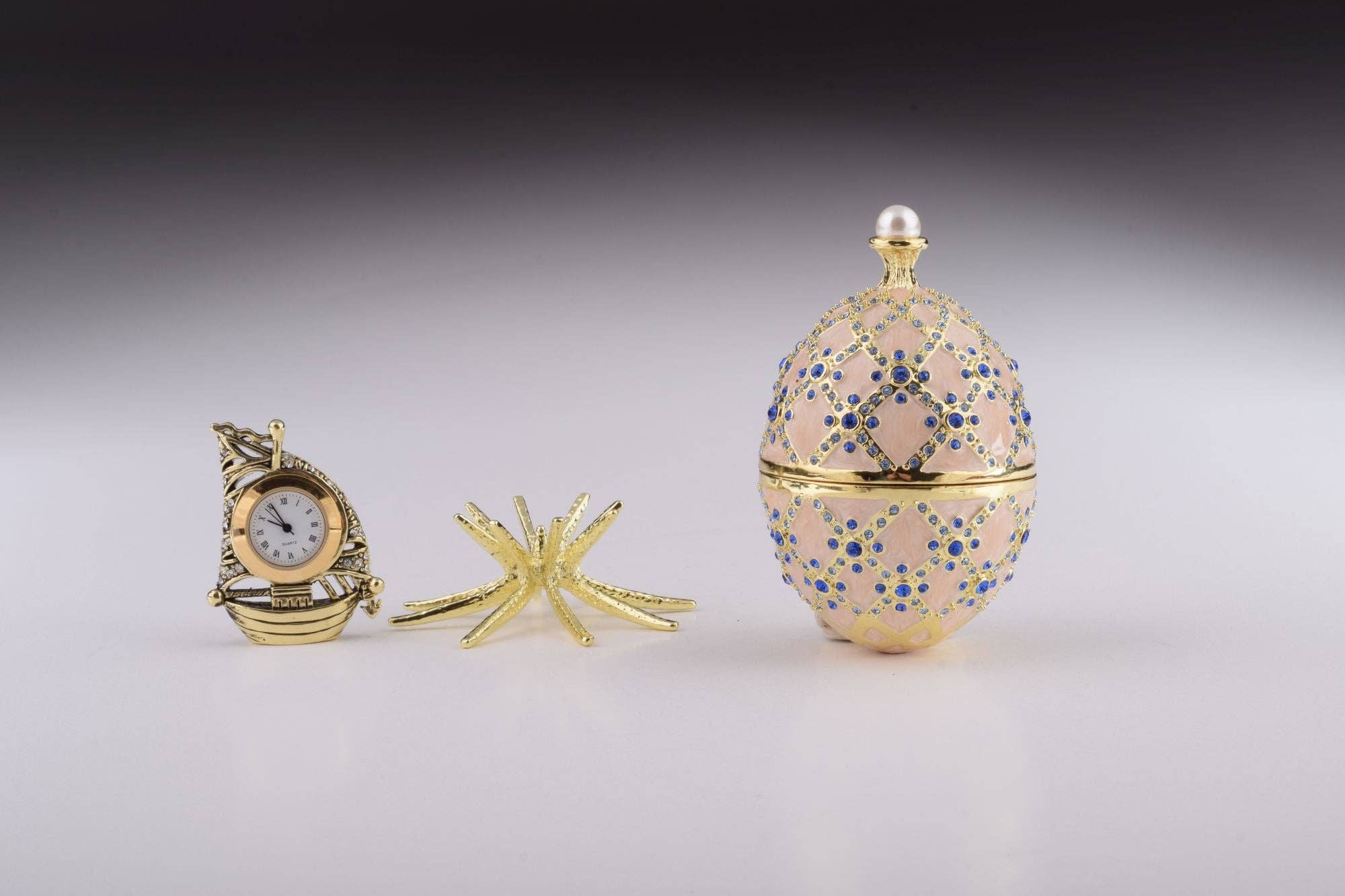 Keren Kopal - Venta al por mayor Cajas decorativas - Huevo Fabergé rosa con reloj en el interior7