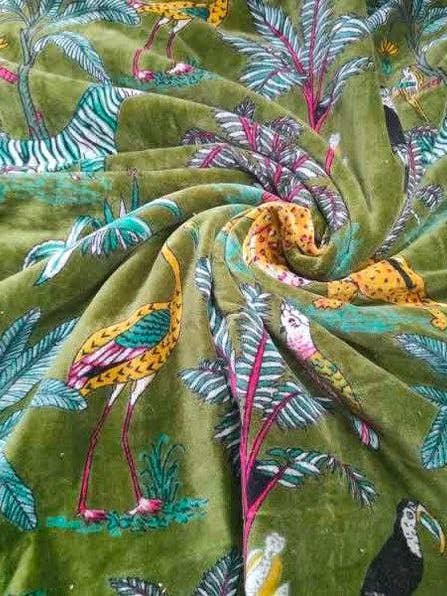 Smukt fløjlsstof Indisk Zebra Dyretrykt stof for engroshandel hos bhavnas boutique