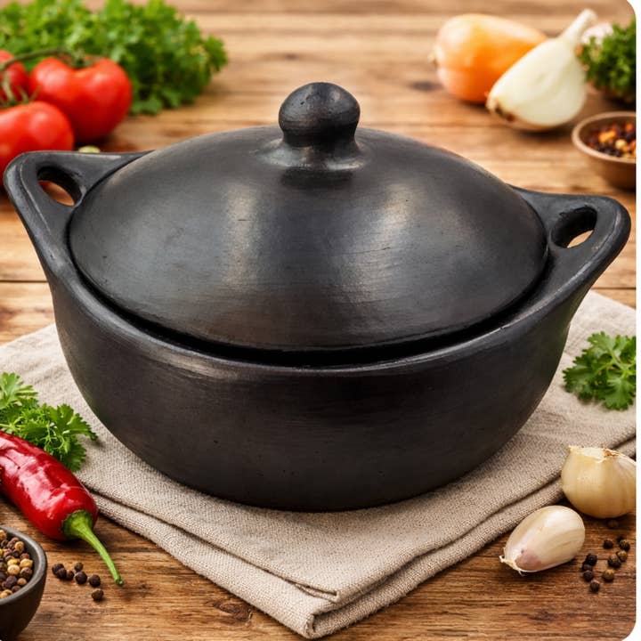 Olla de Barro Negro Hecha a Mano – Decoración Artesanal Colombiana para Mesa para venta al por mayor de Authentic Origin Colombia