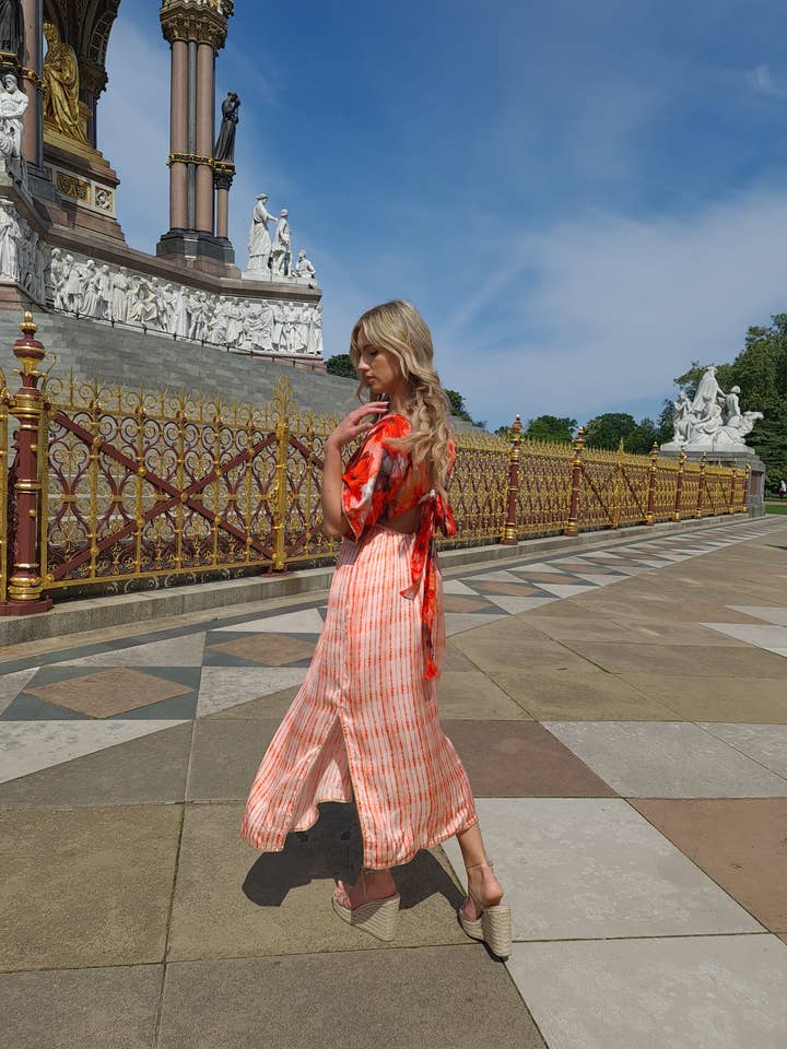 Notting Hill Back Tie for wholesale by Gooshwa